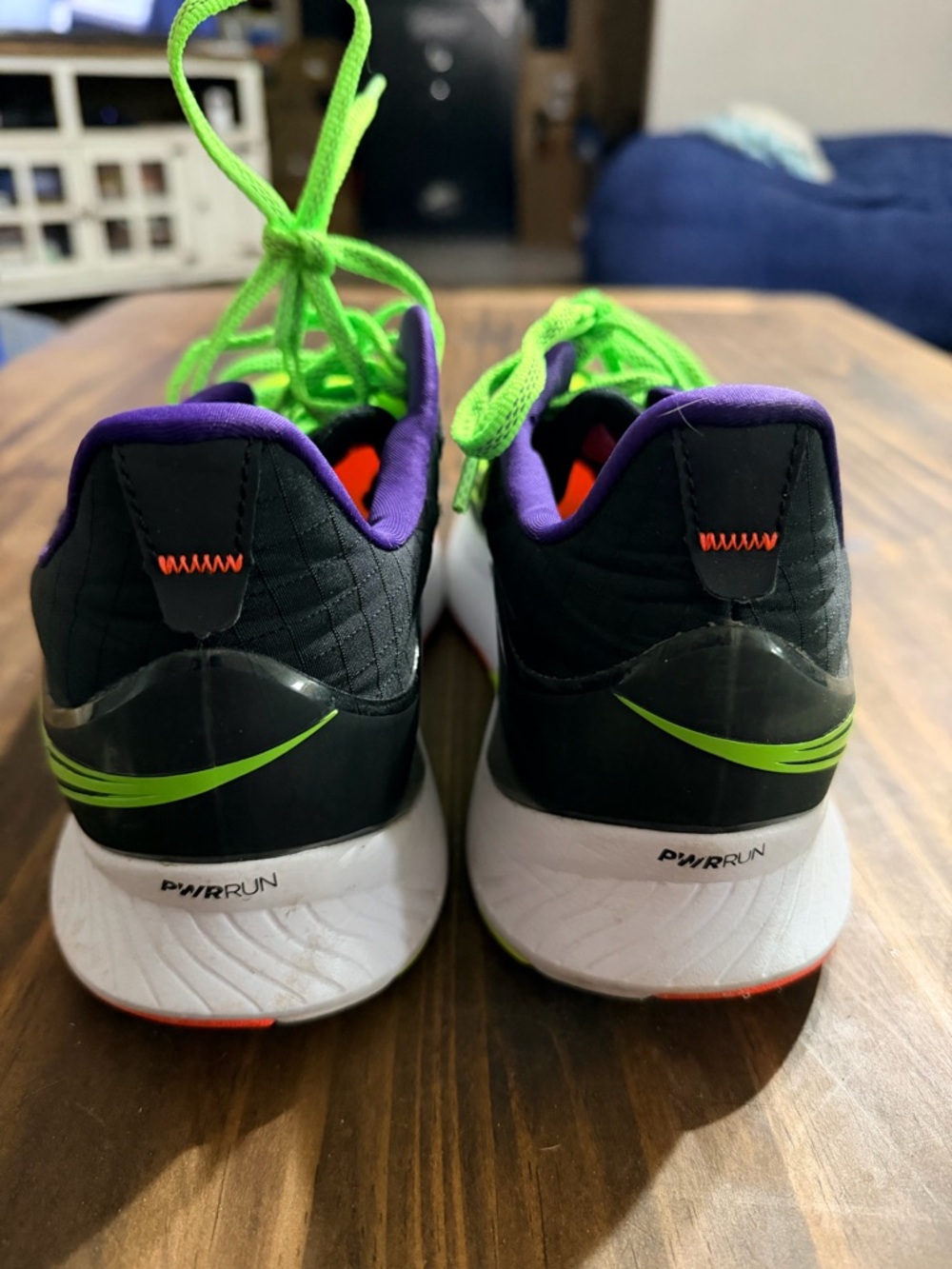 Women’s saucony Endorphin shift 2 - Picture 3 of 5